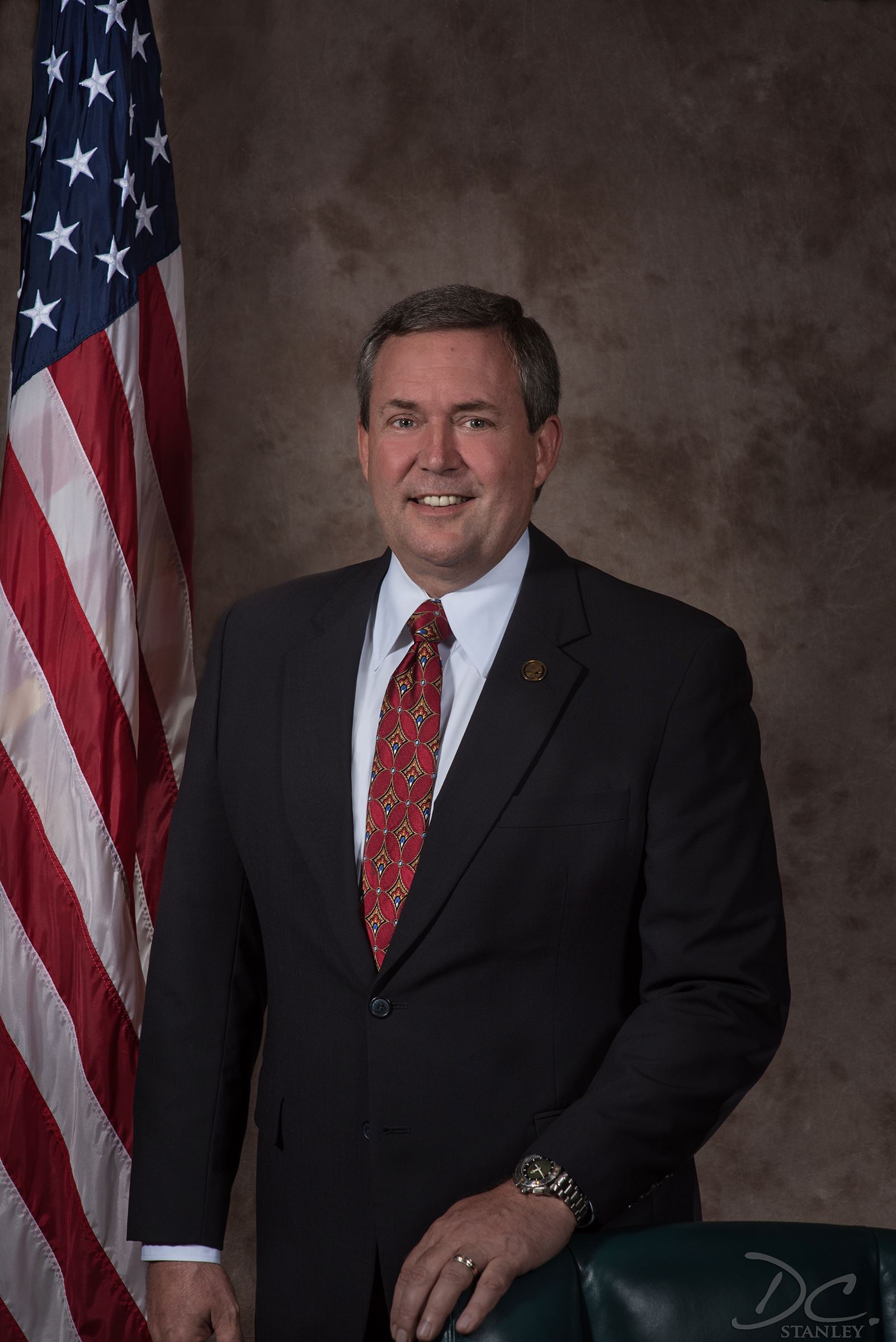 0 Mayor Mike Foreman